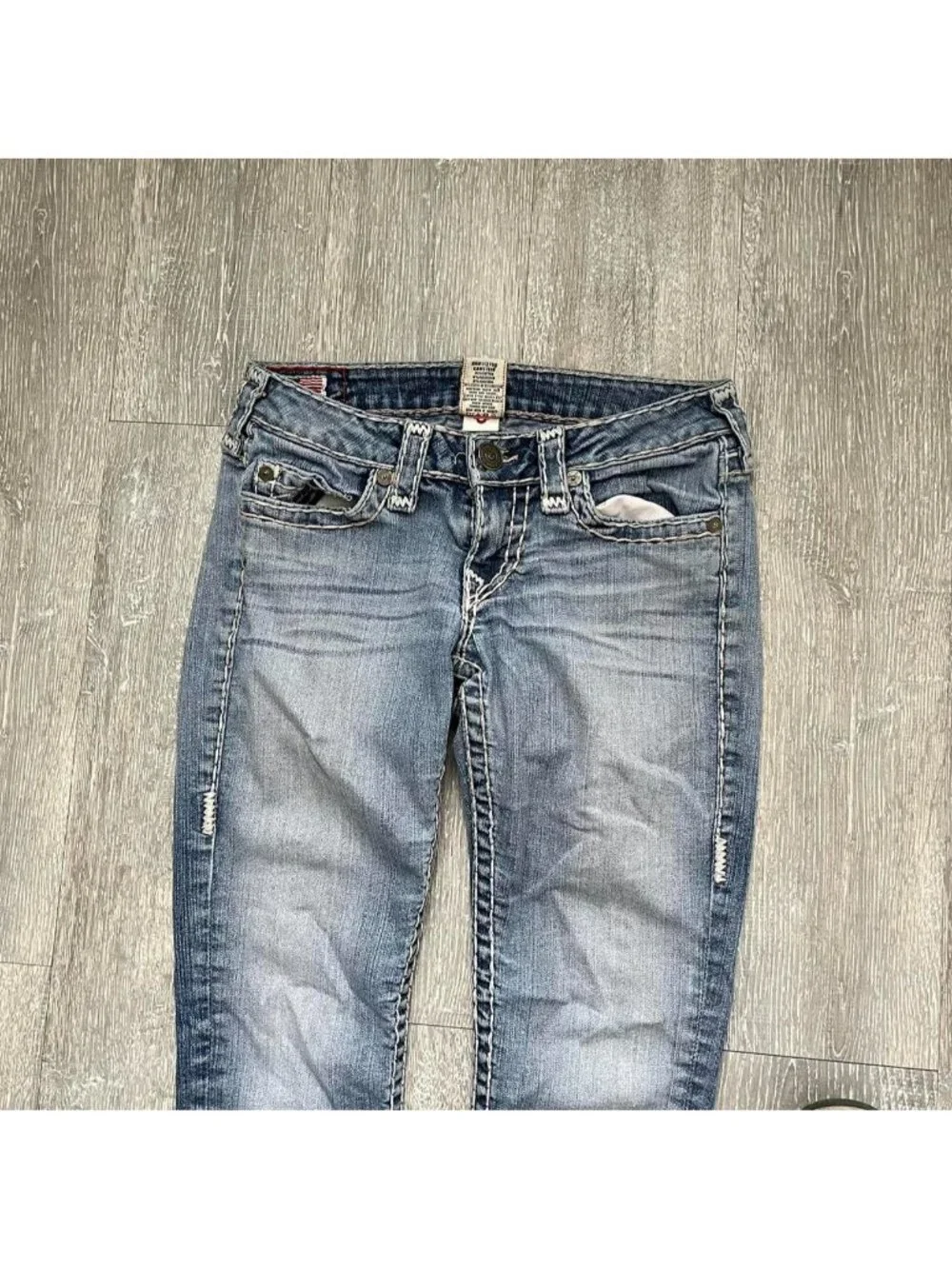 Light Wash Blue / White Vintage Early 2000’s Y2K True Religion Denim Jeans - Picture 4 of 5